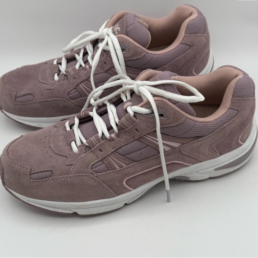 Vionic Mauve Sneaks